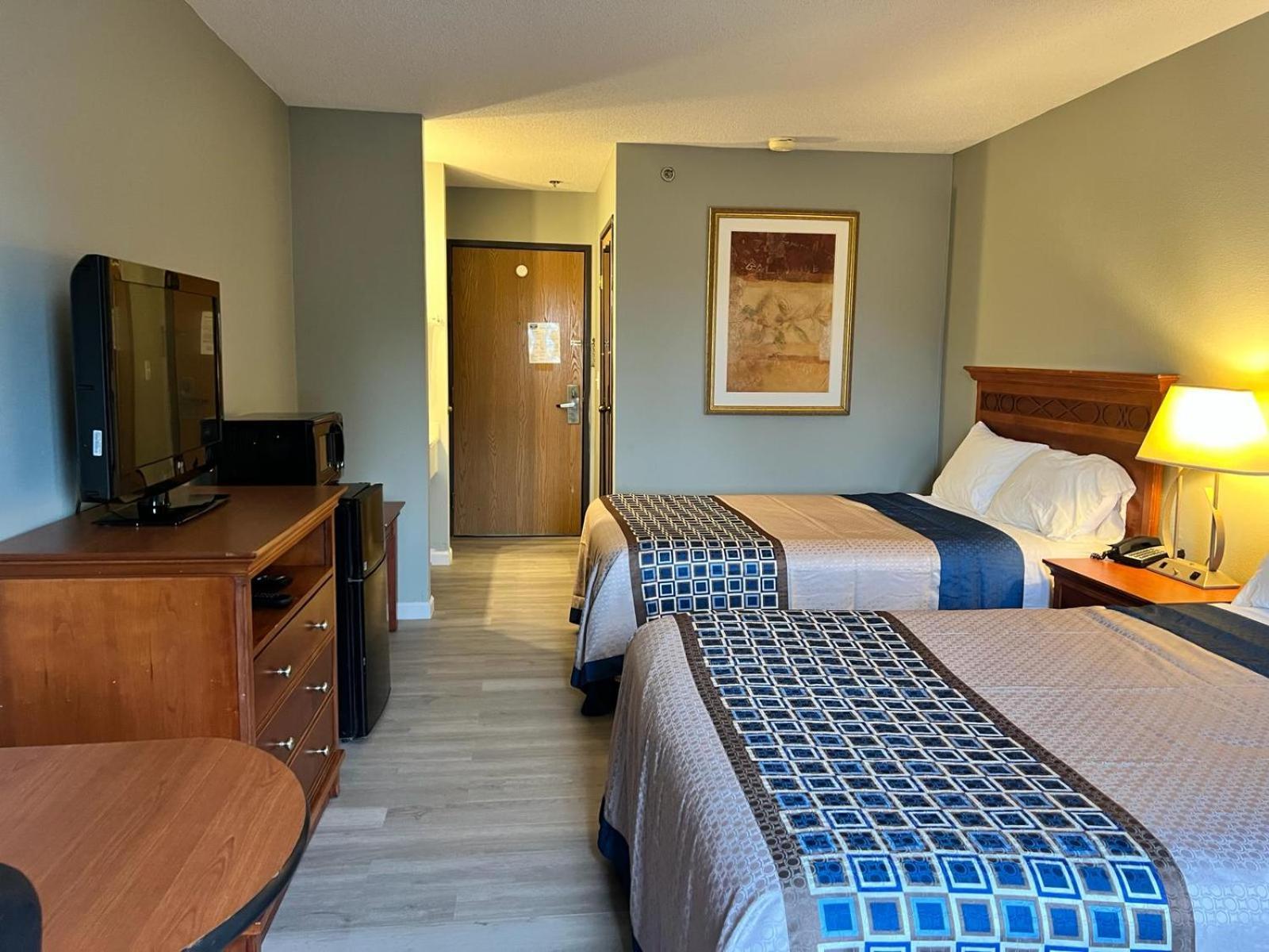 Huntington Royal Inn Suites المظهر الخارجي الصورة